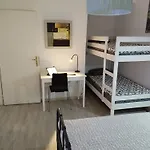 Apartment Center Apartment-sleeps5-balcony-live Neighborhood