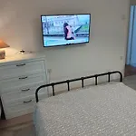 Center Apartment-sleeps5-balcony-live Neighborhood *