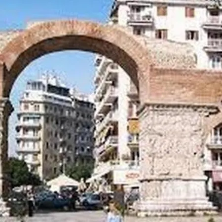 Center Apartment-sleeps5-balcony-live Neighborhood *