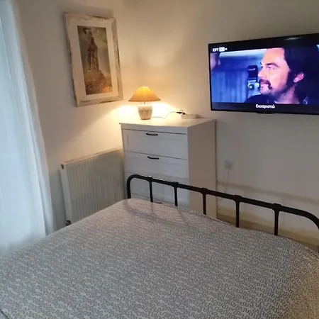 Apartmán - Sleeps 8 - Pet Friendly - Balcony Soluň