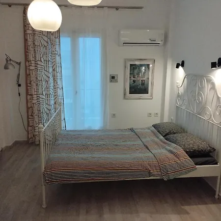 Center Apartment-sleeps5-balcony-live Neighborhood *