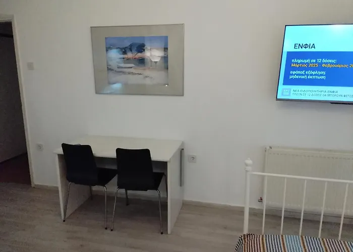 Center Apartment-sleeps5-balcony-live Neighborhood *