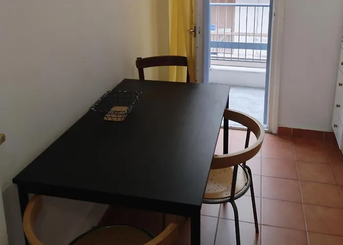 Apartament Center Apartment-sleeps5-balcony-live Neighborhood Saloniki